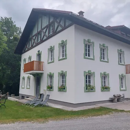 Nussis Chalet 5